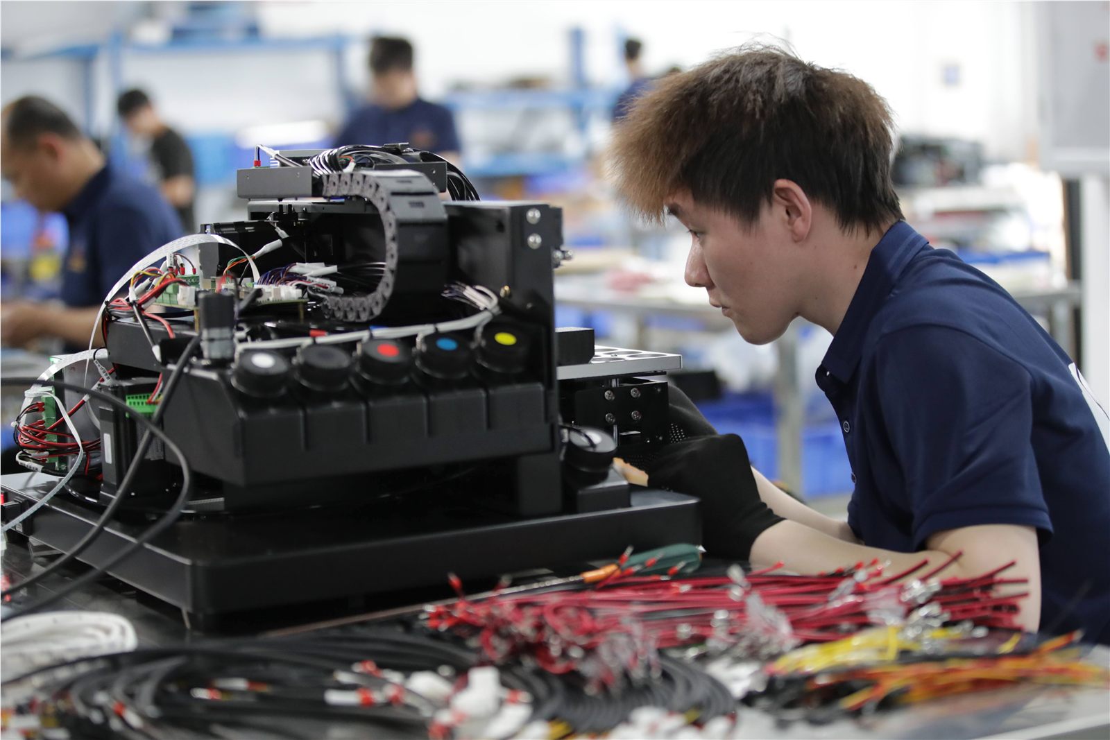Complete view of UV printing device assembly