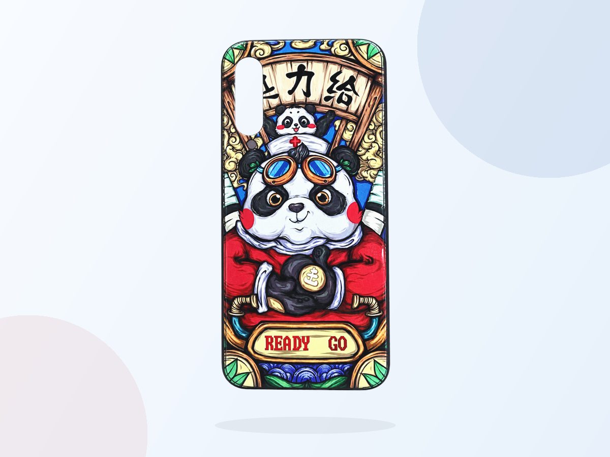 完整展示的彩色插画手机壳成品